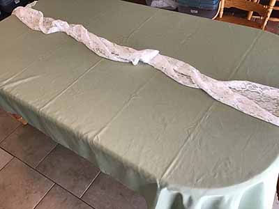 table runners (lace, white) - 14 x 108