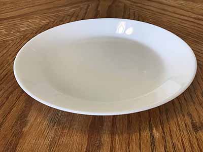 salad plates - glass (white, Oftast) - 7 1/2”