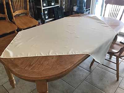 square tablecloths (ivory) - 54