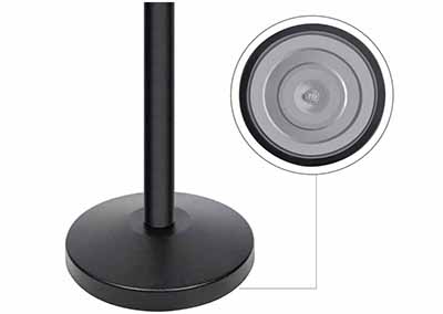 stanchion with 6.5 foot retractable belt