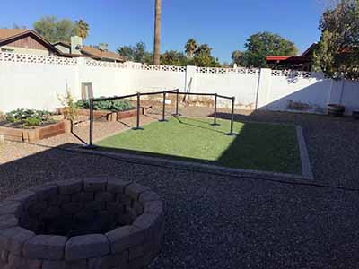 stanchion with 6.5 foot retractable belt