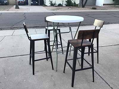 31 inch round pedestal tables