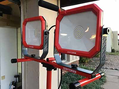 9000 lumens LED work light with tripod (Craftsman)