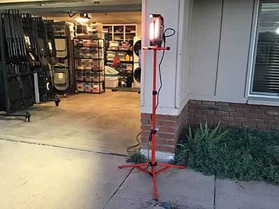 9000 lumens LED work light with tripod (Craftsman)