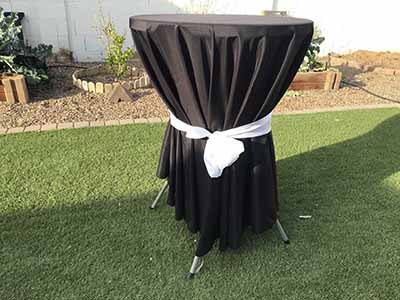 round tablecloths (black) - 108