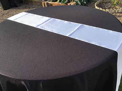 round tablecloths (black) - 108