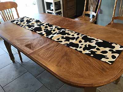 cow table runner (13 x 71)