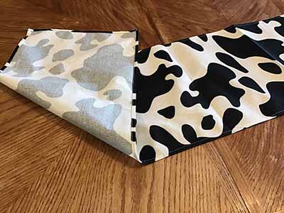 cow table runner (13 x 71)