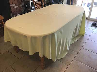 round tablecloths (butter) - 120
