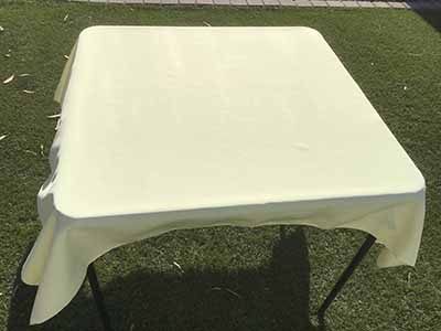 square tablecloths (butter) - 54