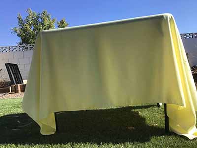 square tablecloths (butter) - 72
