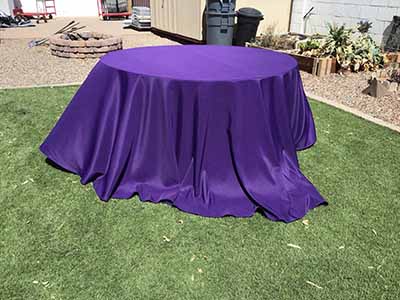 round tablecloths (purple) - 132
