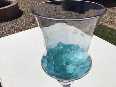 twisted stem glass vase / candle holder (16 x 5)