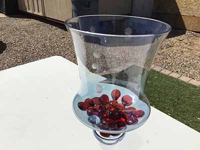 twisted stem glass vase / candle holder (16 x 5)