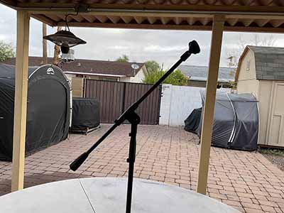 tripod microphone stand