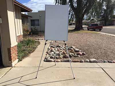 easel with pad retainer (aluminum, heavy-duty) - 37 to 69